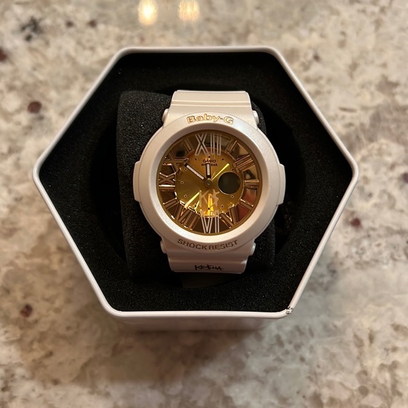 Accessories - BABY G WATCH